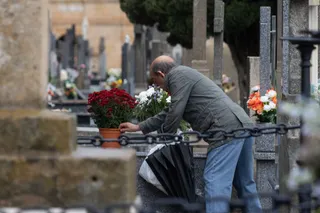 Lluviosa mañana de todos los santos en el Cementerio San Carlos Borromeo de Salamanca | Mateo G.J.