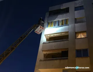 Bomberos en la calle elcano (2)