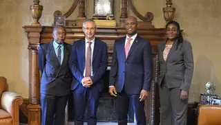 El rector recibe al embajador Ghana, H.E. Muhammad Adam