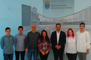 La plataforma del bus y la empresa acuerdan nuevos horarios para la línea 29