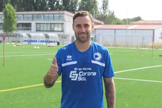 Gorka Santamaría, en su primer entrenamiento con Unionistas | FOTO CARLOS HERNÁNDEZ
