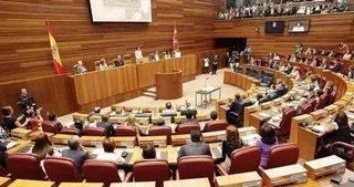 Empleo, emancipación y participación centran los retos de la ‘Estrategia de Impulso Joven 20/20’