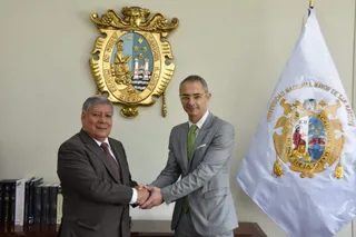 PEQURector Rivero y rector San Marcos de Lima, Orestes Cachay Boza.