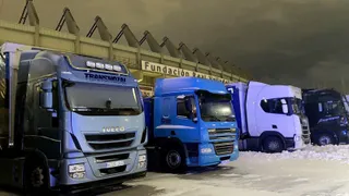 Camiones aparcados en el estadio José de Zorrilla | ICAL