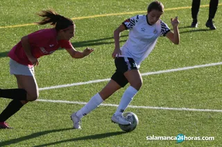 Alba Moras, jugadora del Salamanca FF.