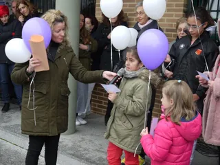 El Ayuntamiento de Carbajosa implica a sus vecinos a “pringarse” contra la violencia de género