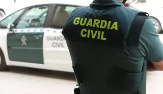 Archivo - Un agente de la Guardia Civil (archivo) - GUARDIA CIVIL