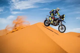 Lorenzo Santolina, en una duna.