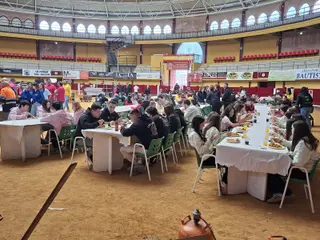 Paella Para La Comida De Las Peñas En Alba De Tormes | Fotos Juanes