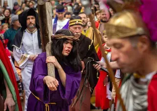Vecinos de Serradilla del Arroyo representan la Pasión de Cristo en el Viernes Santo. Fotos José Vicente ICAL (8)
