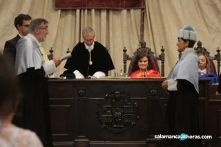 Ceremonia Doctoras Honoris Causa Victoria Camps Adela Cortina presencia Carmen Calvo (77)