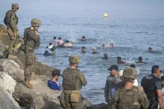 Militares en Ceuta. Foto EP