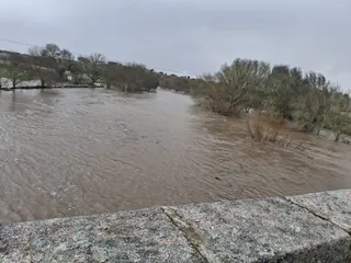 El río Huebra a su paso por Pelarrodríguez, crecidas y desbordamientos febrero 2026 | Salamanca24horas