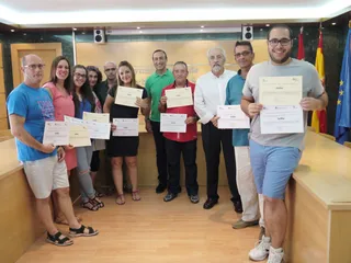 Clausurado el programa de empleo de pavimentación y colocación de piedra natural