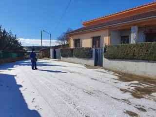 GALERÍA | Retirando la nieve en los pueblos