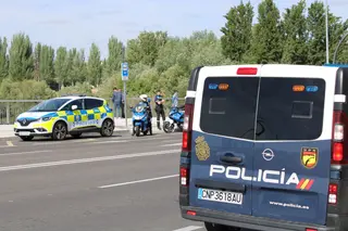 Policía Local y Nacional en el paseo de la Transición | Foto de archivo