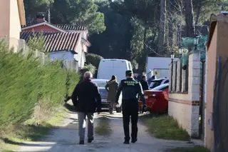 Fotografía del lugar que está siendo registrado por la Guardia Civil | Agencia ICAL