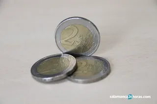 Monedas de 2 euros dinero