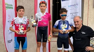 Enzo García logra la victoria en Torrecaballeros