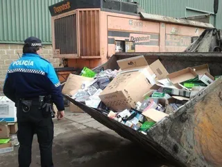 La Policía Local se incautó de 4.000 artículos fraudulentos en más de un centenar de intervenciones durante 2016