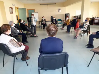 Mayores en la parroquia 'Milagro de San José'