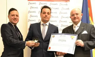 Galardón de Estrella de Oro a la Excelencia Profesional al director del Área de Seguridad de Caja Rural
