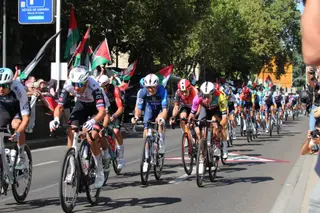 Protestas por Palestina al paso de la Vuelta Ciclista a España por Salamanca | Belén Hurtado