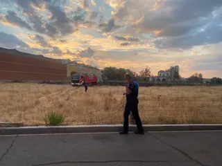 Los bomberos sofocan la reactivación de un incendio en Santa Marta de Tormes