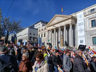 manifestación PN y GV entrada Congreso de los Diputados