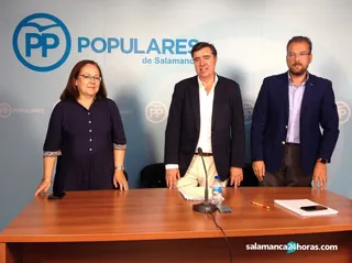 María Jesús Moro, José Antonio Bermúdez de Castro y Bienvenido de Arriba