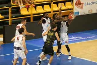 Imagen de un partido anterior del CB Tormes / FOTO SALAMANCA24HORAS.COM