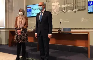 La Diputación renueva el servicio de ayuda a domicilio por 14,6 millones para los próximos dos años con mejoras para trabajadores y usuarios