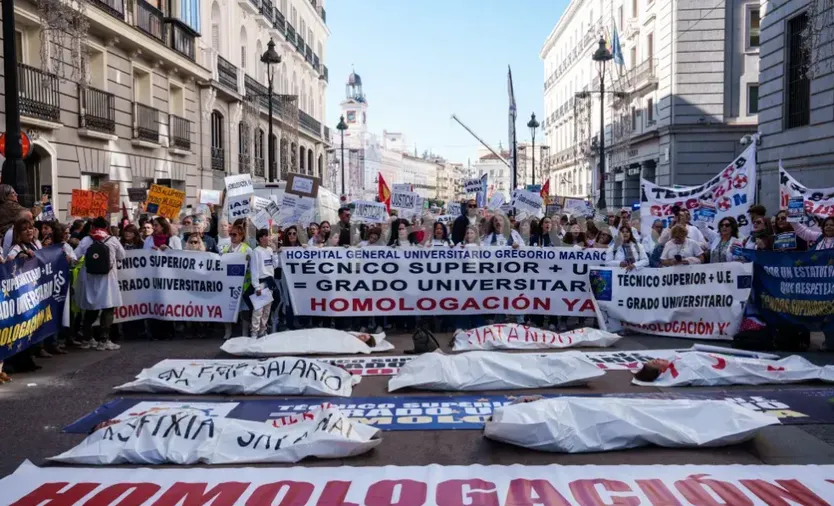 Técnicos Superiores Sanitarios Se Manifiestan En Madrid