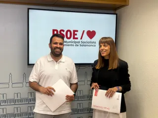 Los concejales María Sánchez y Álvaro Antolín