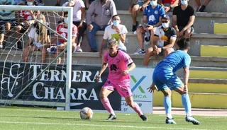 Íñigo Muñoz, en el partido contra la Cultural / FOTO SALAMANCA24HORAS.COM
