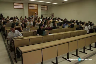Estudiantes derecho juez ruz (3)