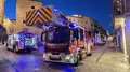 Bomberos del Ayuntamiento intervienen en la calle Rúa Mayor