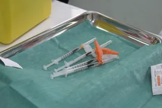 Vacunación de GRIPE y COVID en el centro de salud San Juan