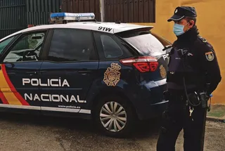 Un agente de la Policía Nacional