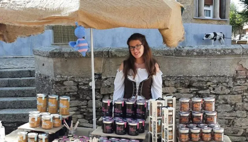 Puesto artesanal en el Mercado Feudal de Hinojosa