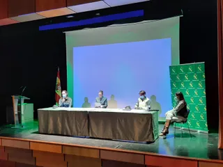 Un momento de la mesa-redonda sobre «Ambito rural, mujeres y Guardia Civil, tres realidades con futuro»