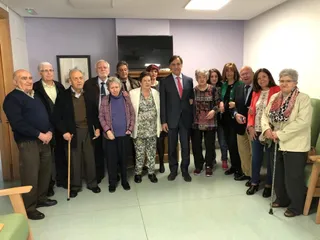 Alcalde visita alzheimer