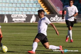 Telles, en el amistoso ante el Ciudad Rodrigo.