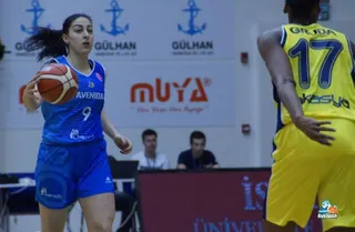Perfumerías Avenida pierde la primera batalla ante Fenerbahce