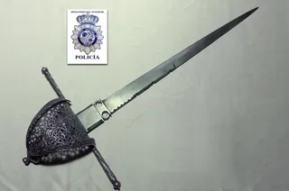 Detenido por robar una daga de Cervantes en una exposición sobre el escritor en el Casino