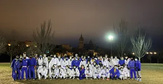 Los judokas, en el Puente Romano.