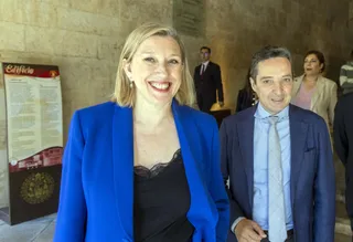 Isabel Blanco junto a Juan Manuel Corchado.
