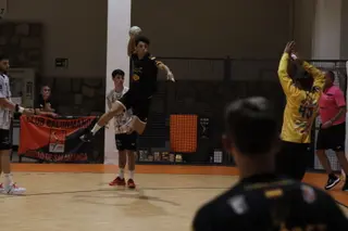 Imagen de un partido del Balonmano Salamanca.
