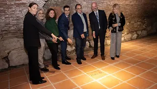 La Universidad de Salamanca inaugura una placa en honor a los cuarenta años de colaboración con Colby College | Comunicación Universidad de Salamanca