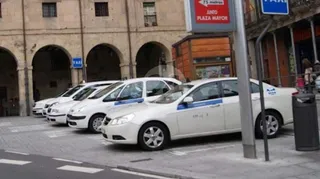 Los taxistas se movilizan frente al crecimiento del intrusismo y advierten de intensas manifestaciones